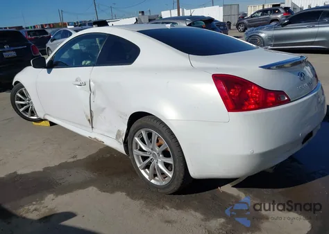 2013 Infiniti G37 Journey z USA, uszkodzony, nr VIN JN1CV6EK2DM920628